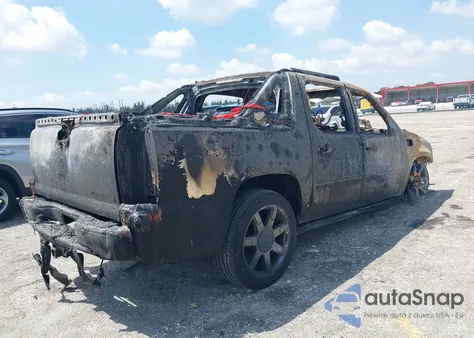 2008 Cadillac Escalade Ext Standard z USA, uszkodzony, nr VIN 3GYFK62828G301851